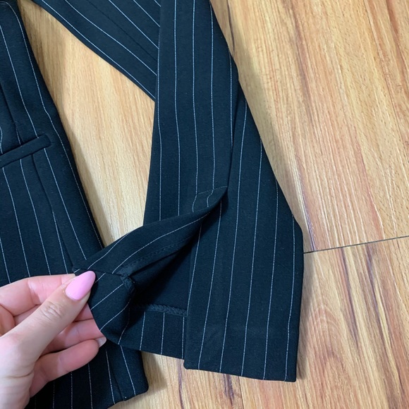 DKNY Pinstripe Black Fitted Blazer Jacket - Picture 6 of 10